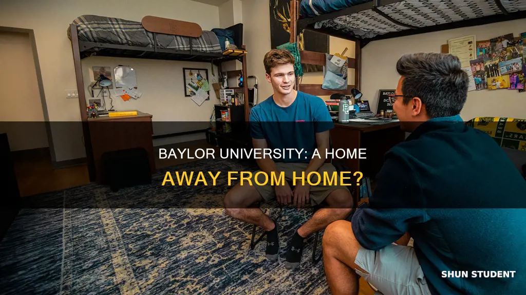can students live on baylor university