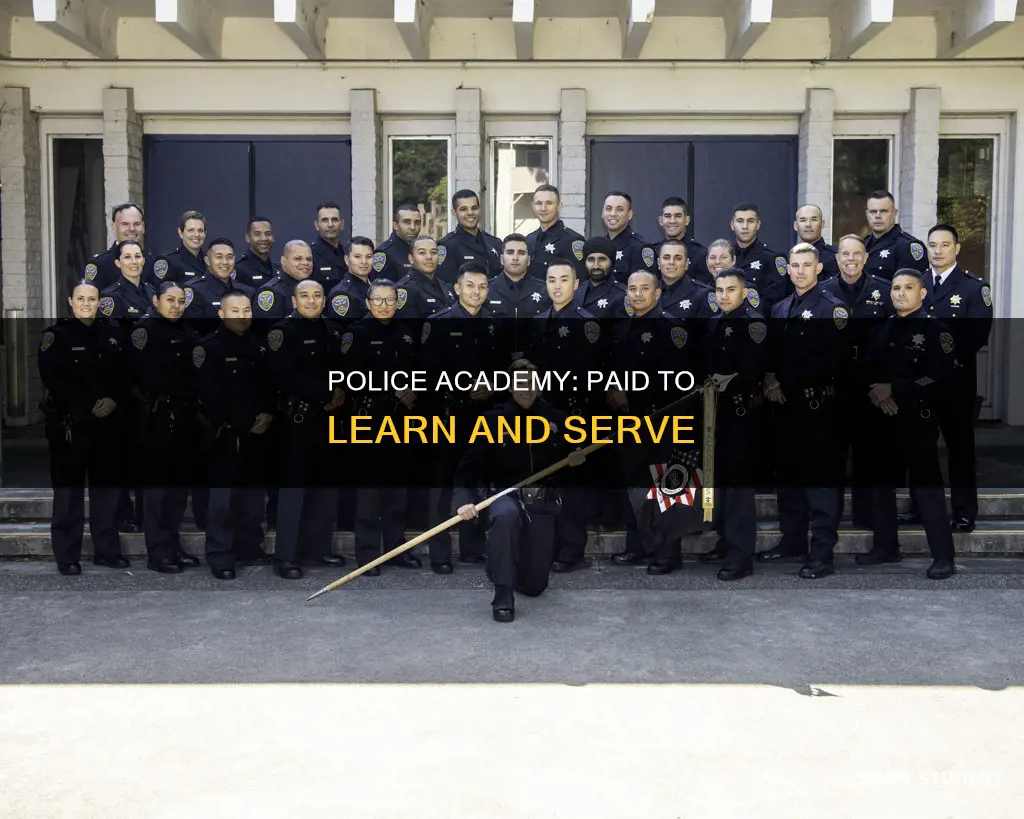 do police academy pay their students