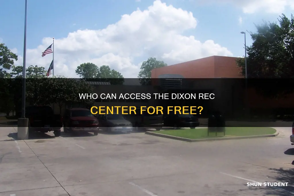 do students have to pay for dixon rec center