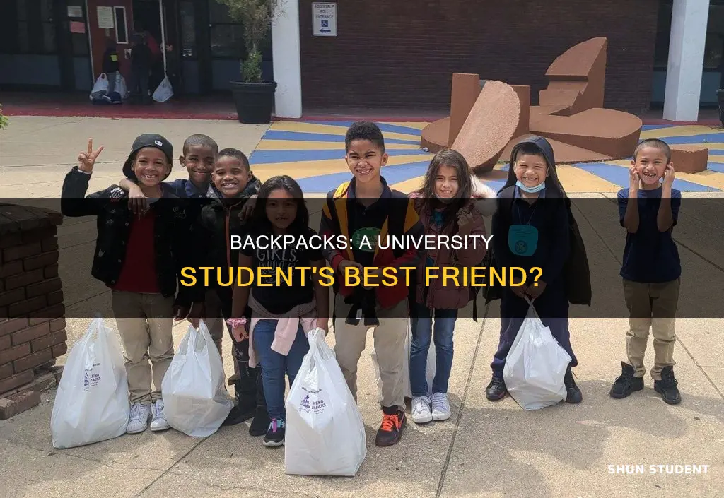 do university students use backpacks