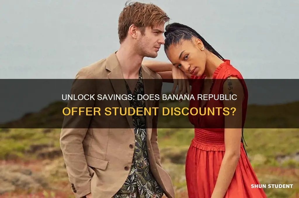 does banana republic do student discount
