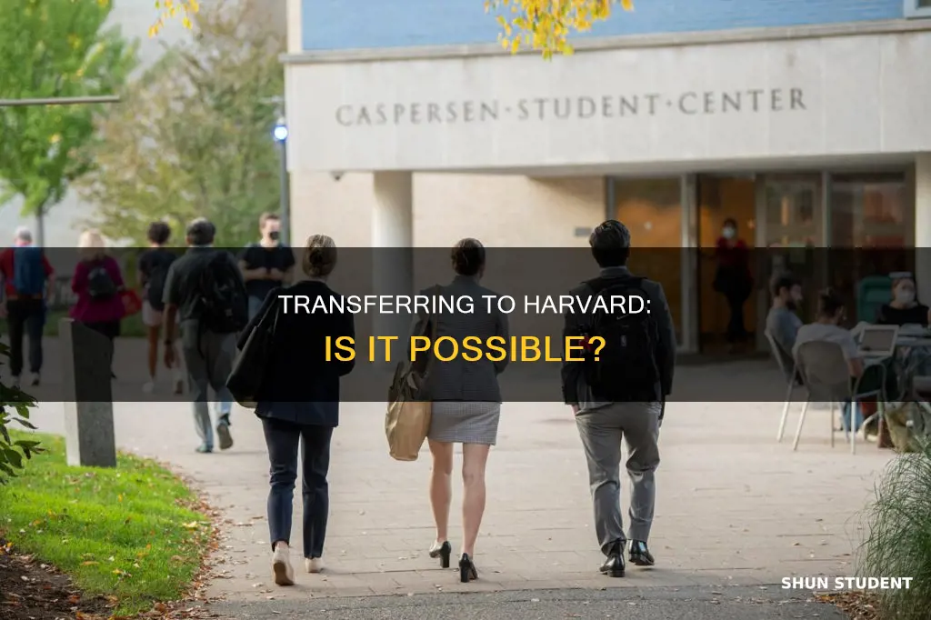 does harvard university accept transfer students