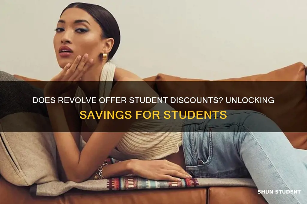 does revolve do student discounts