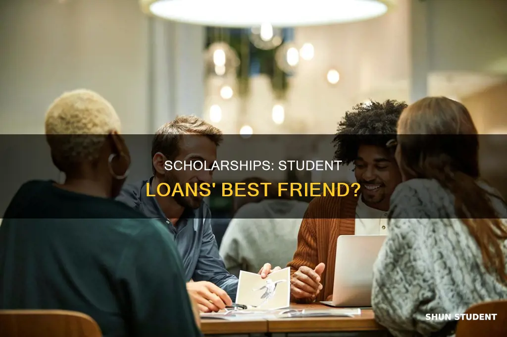 does scholarship pay off student loans