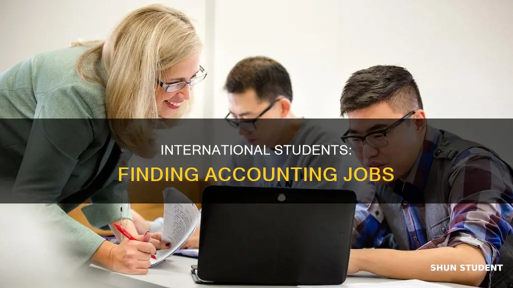 how international students can find an accounting job