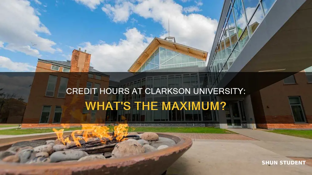 how many credit hours can a student take clarkson university