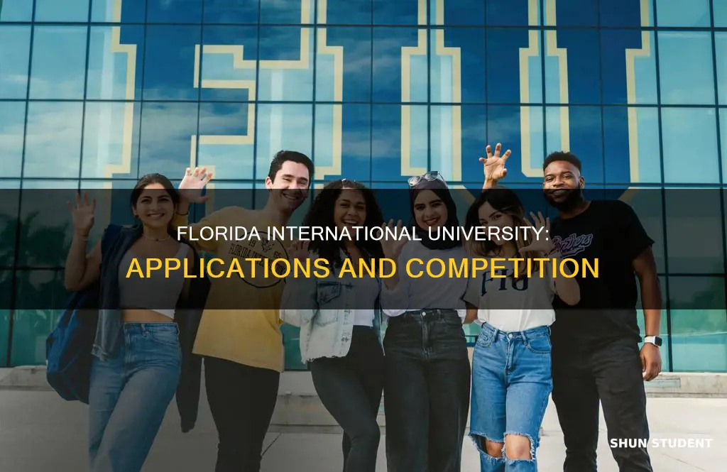 how many students apply to florida international university