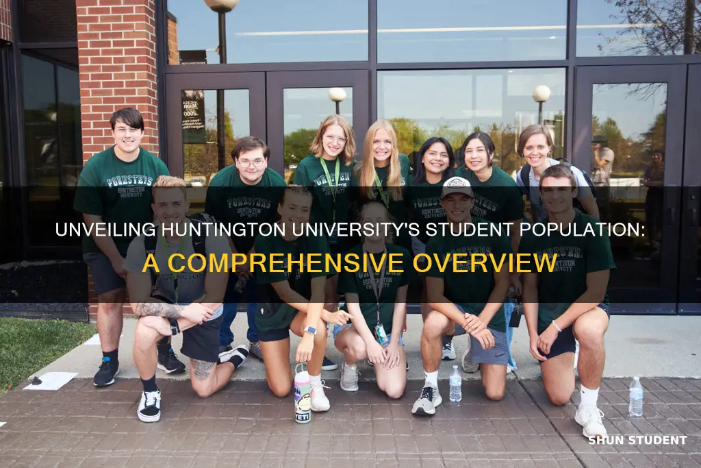 how many students at huntington university