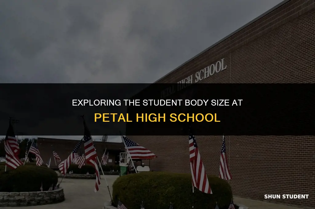 how many students at petal high school