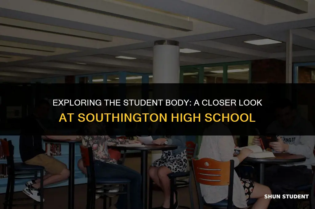 how many students at southington high school