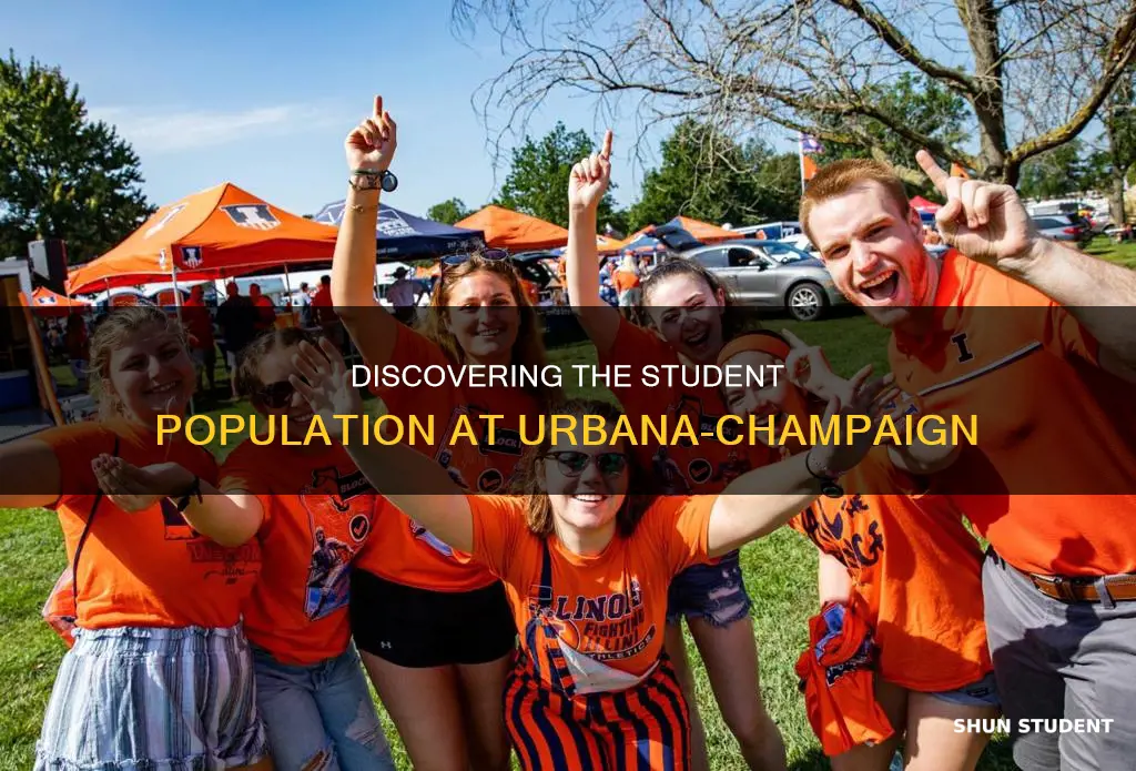 how many students at urbana university champaign y