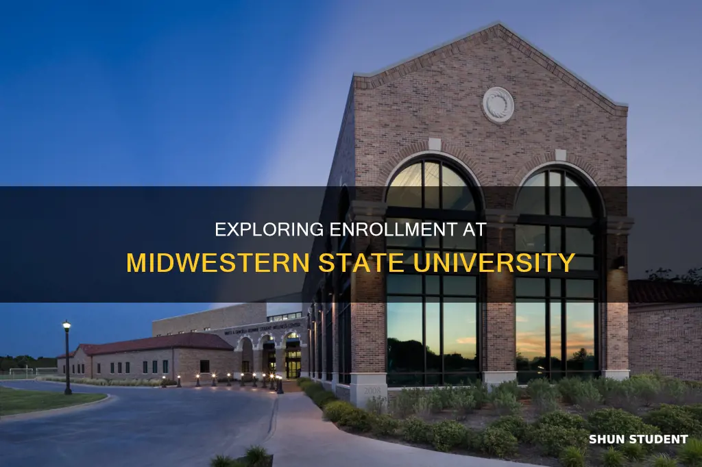 how many students attend midwestern state university