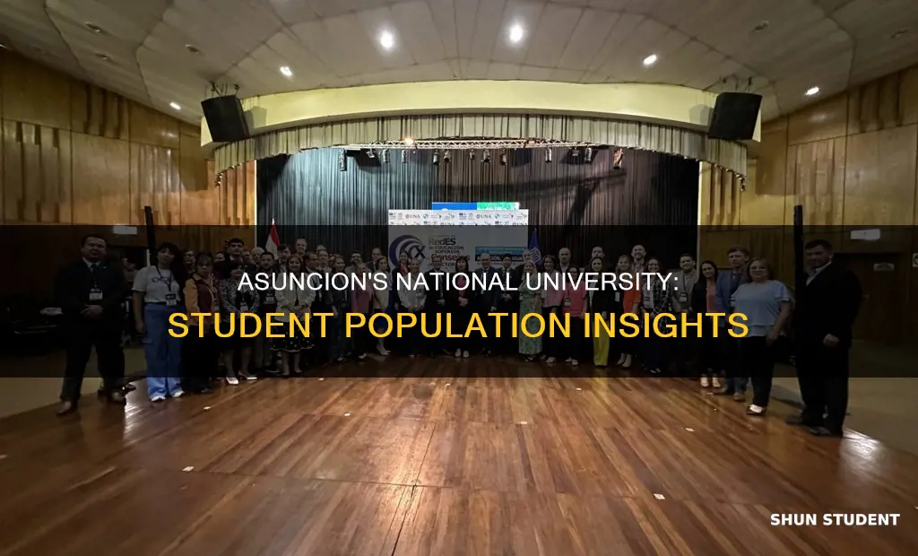 how many students attend national university of asuncion