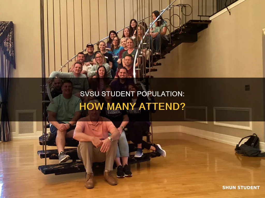how many students attend saginaw valley state university