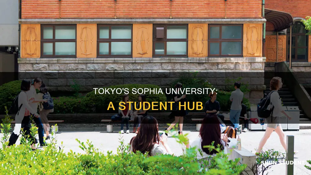 how many students attend sophia university tokyo