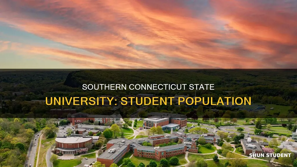 how many students attend southern connecticut state university