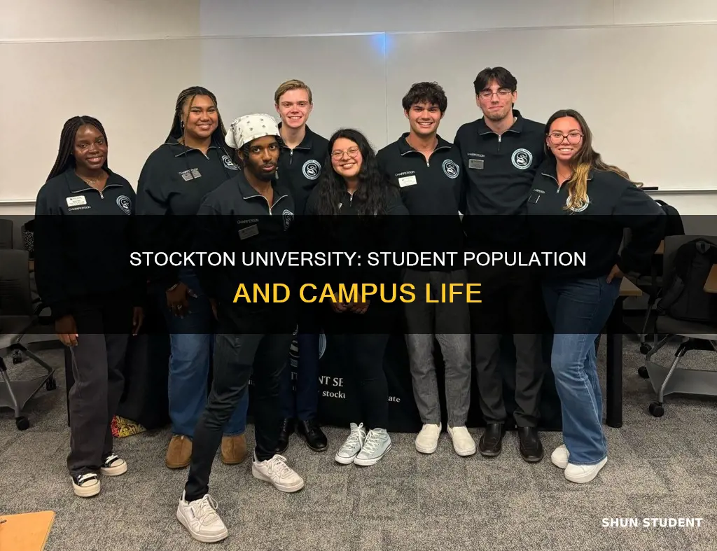 how many students attend stockton university