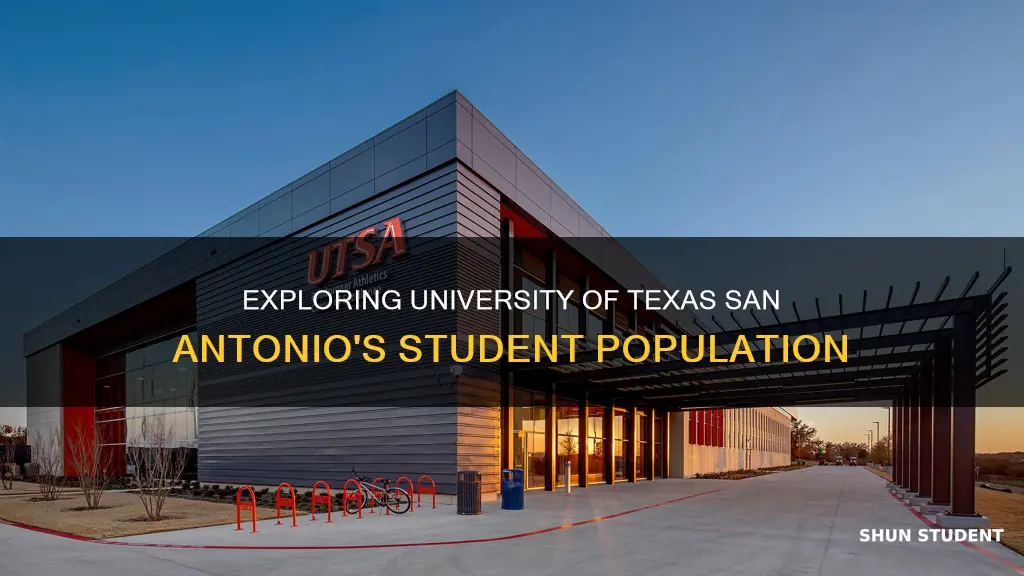 how many students attend university of texas san antonio