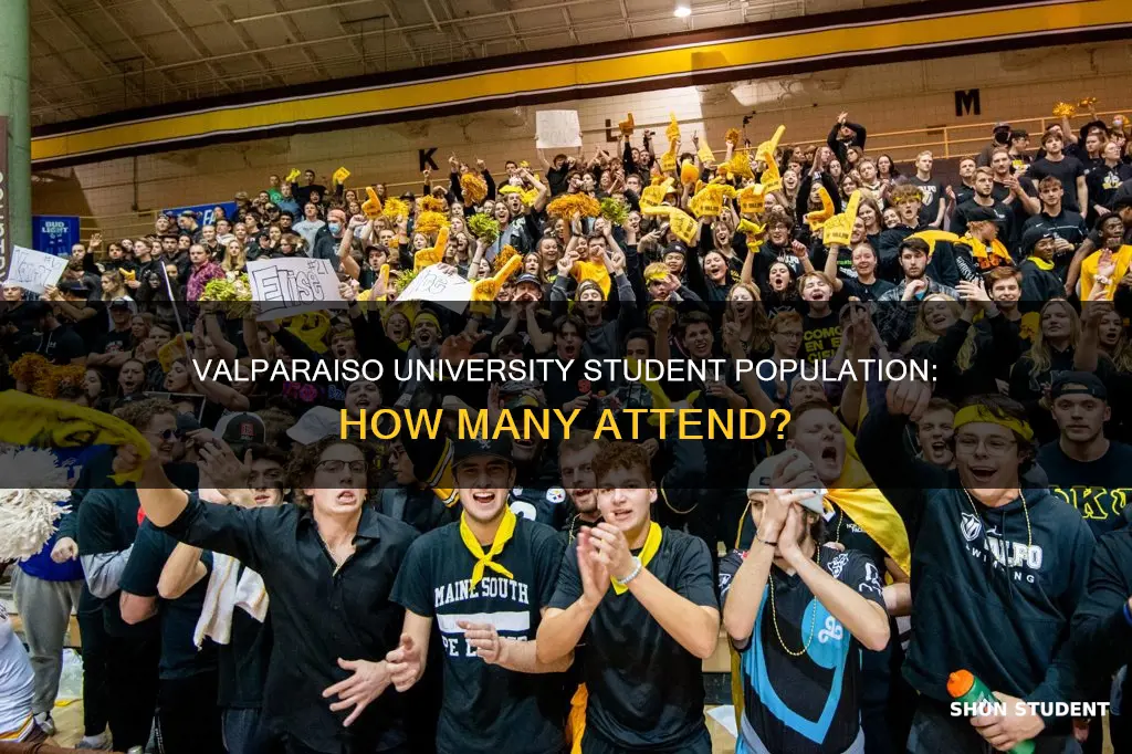 how many students attend valparaiso university