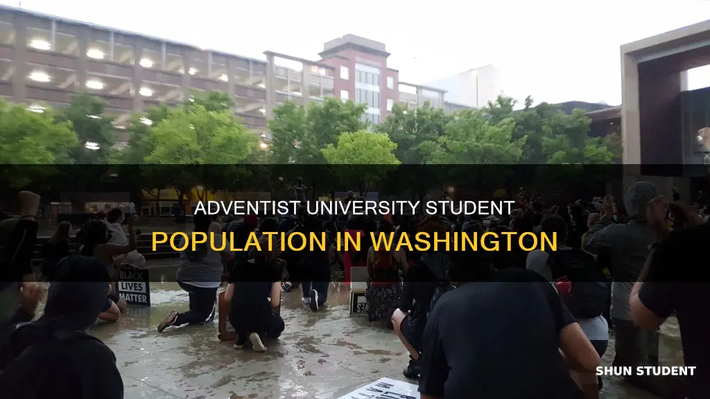 how many students attend washington adventist university