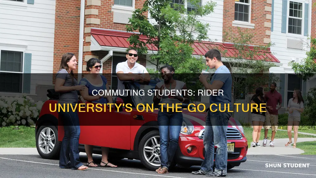 how many students commute to rider university