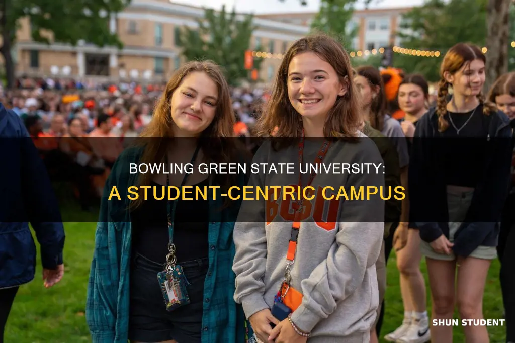 how many students does bowling green state university have