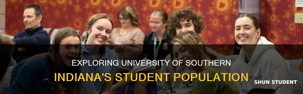 how many students go to university of southern indiana