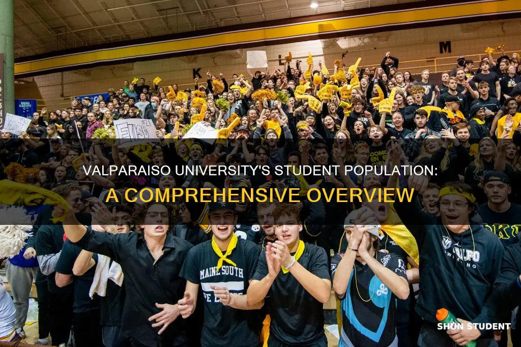 how many students go to valparaiso university