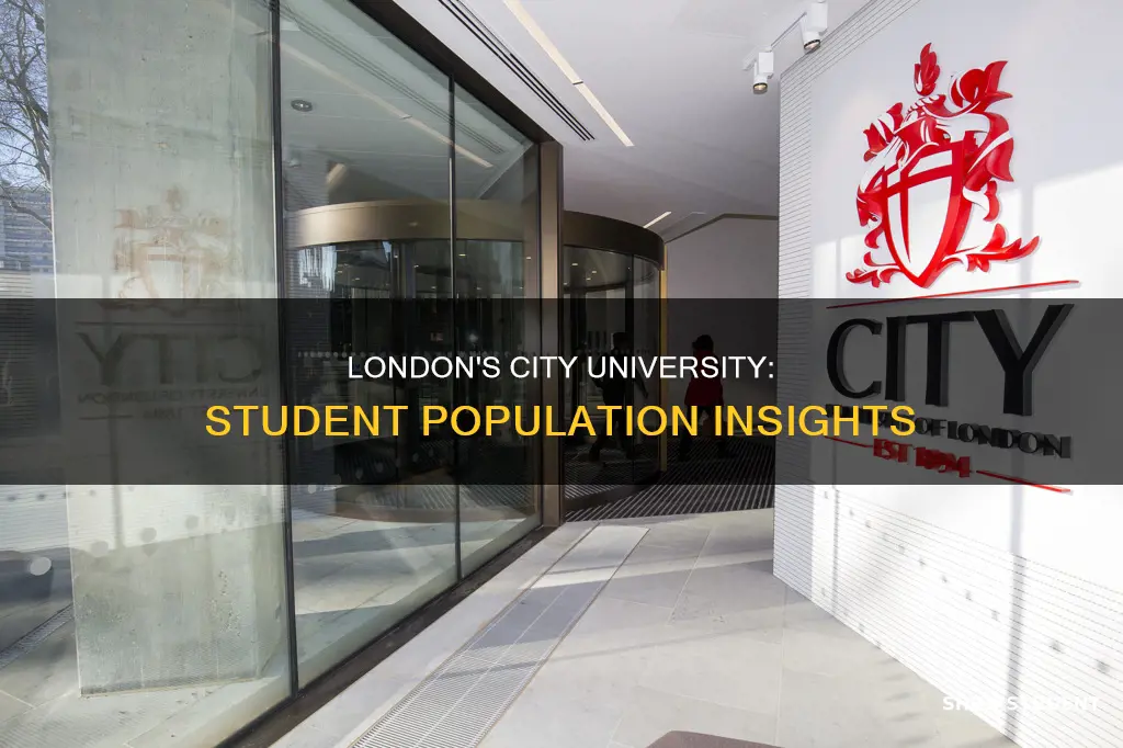 how many students in city university london
