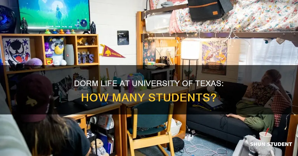 how many students live in dorms at university of texas