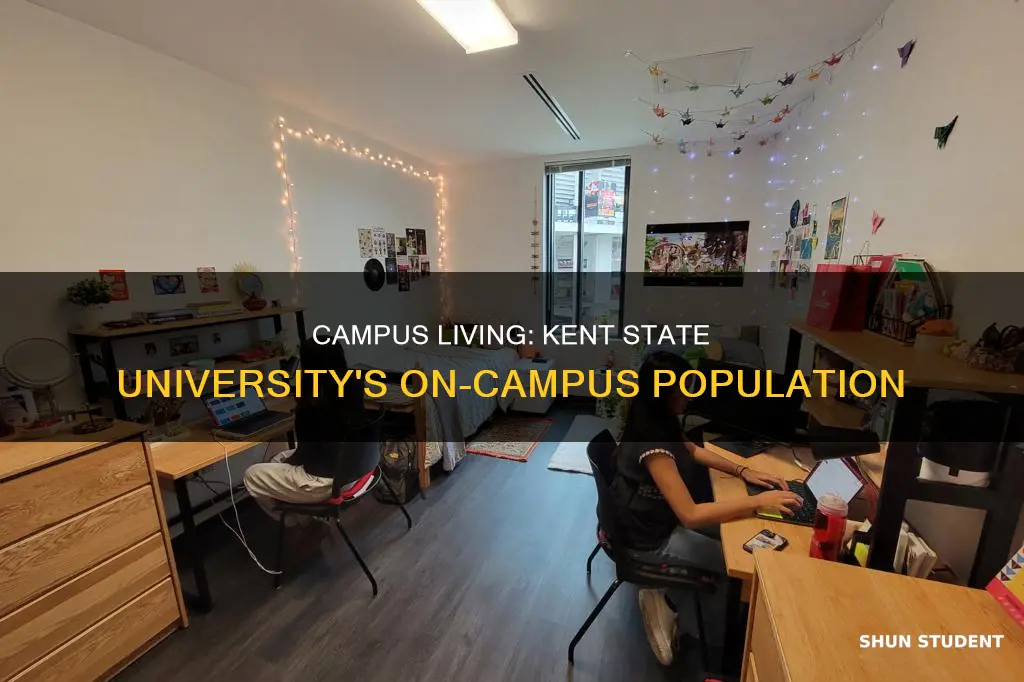 how many students live on campus at kent state university
