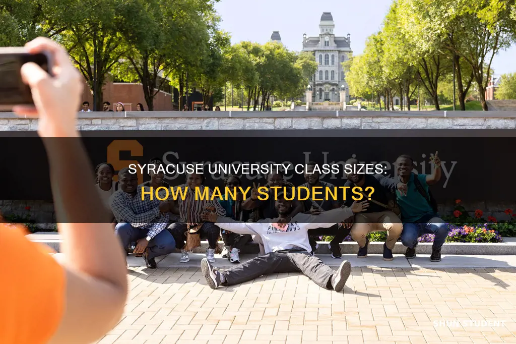 how many students per class at syracuse university