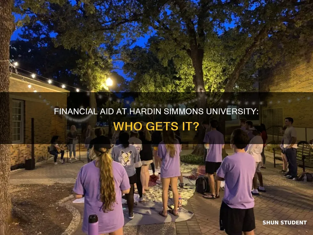 how many students receive financial aid hardin simmons university