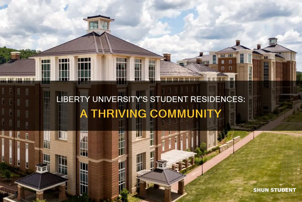 how many students residential liberty university
