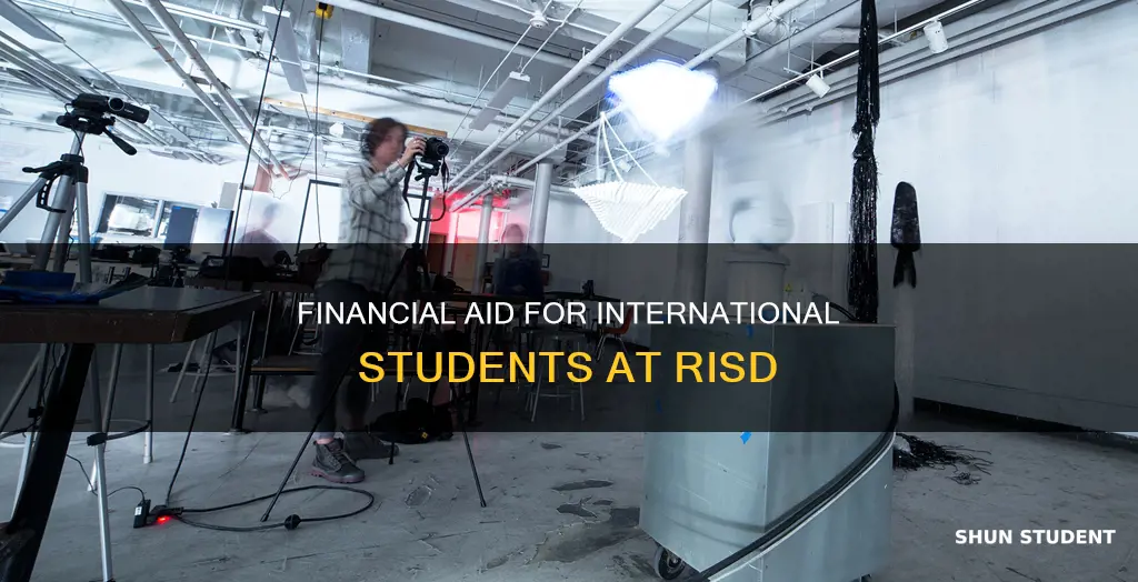 is financial aid in risd for international students