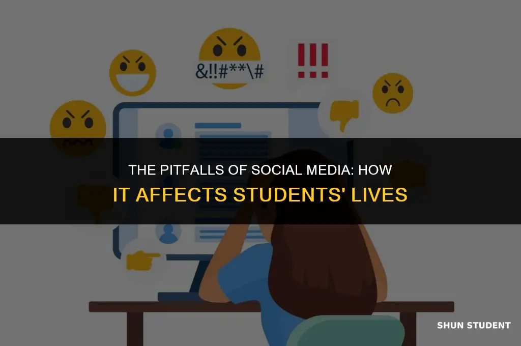 what are the disadvantages of using social media for students