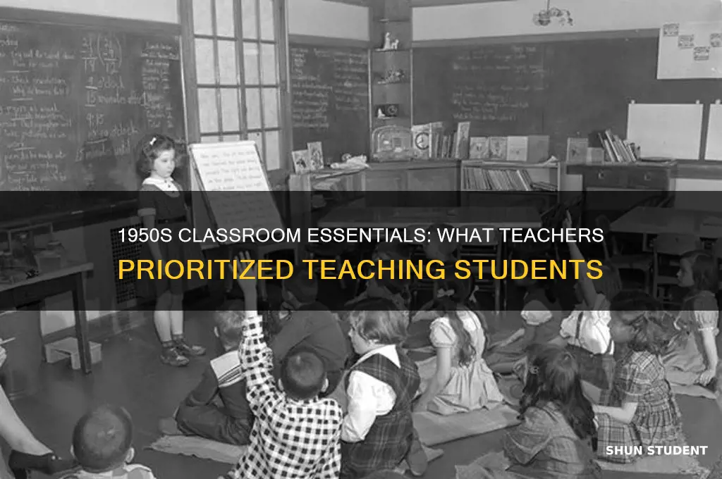 what do teacher steach their students in 1950