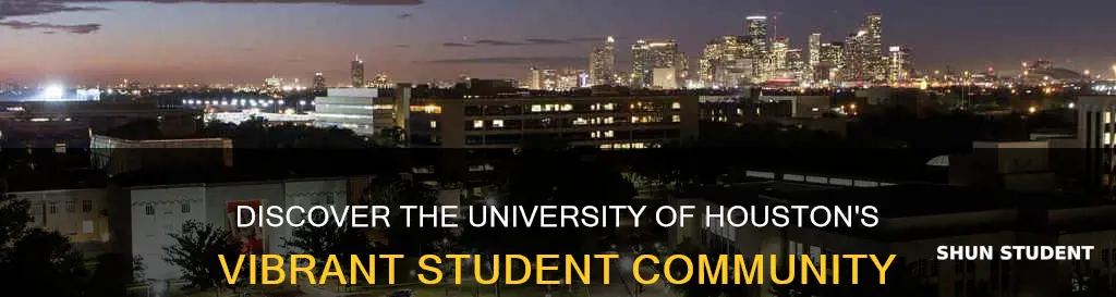 what is the student population of university of houston