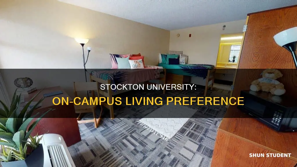 what percentage of stockton university students live on campus