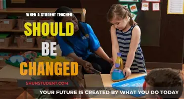 When to Change Student Teachers: Recognizing Signs and Taking Action