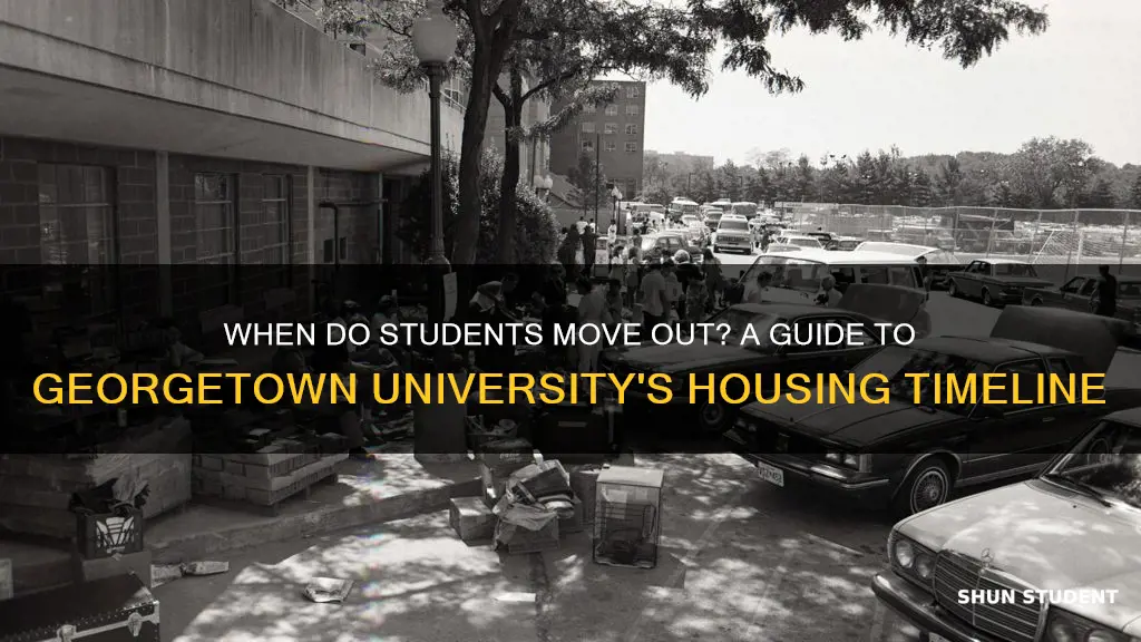 when do students move out georgetown university