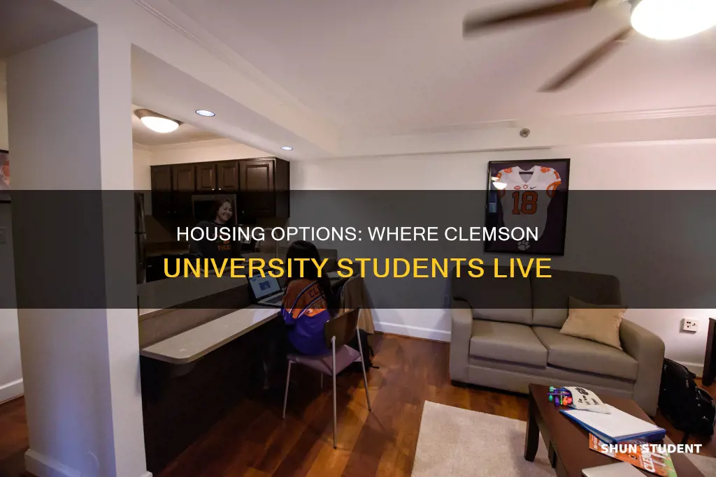 where do most students live at clemson university