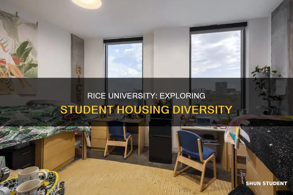 where do most students live in rice university