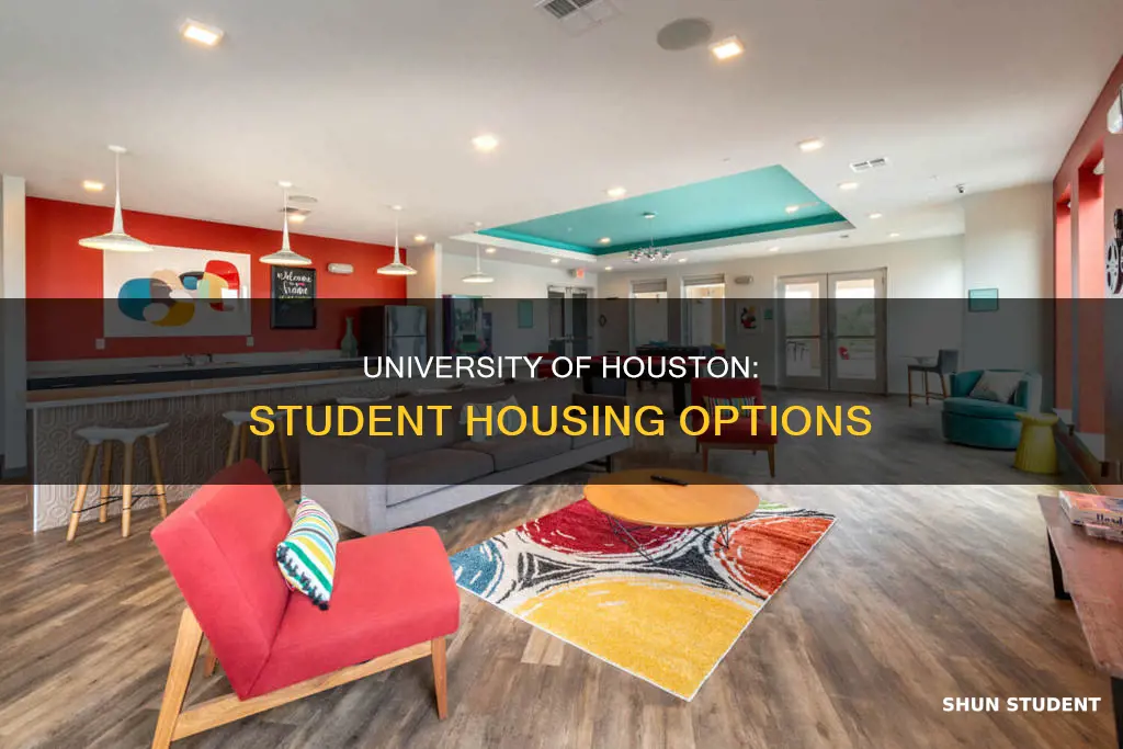 where do most students live in university of houston
