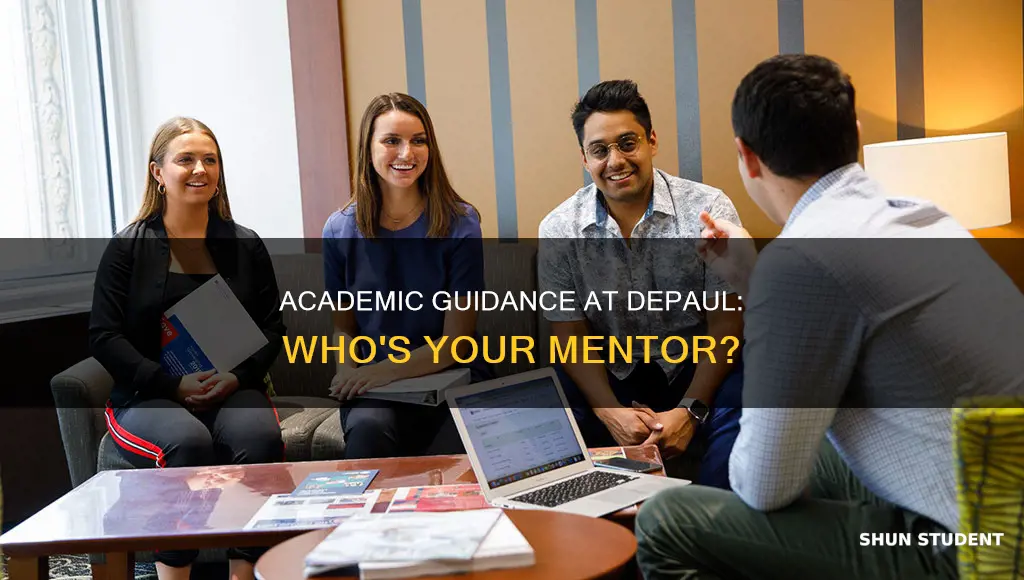 who provides academic advice to students at depaul university